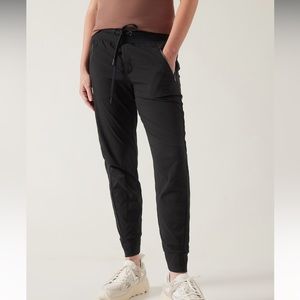 Excellent condition Black Athleta Trekkie North Joggers, size 4